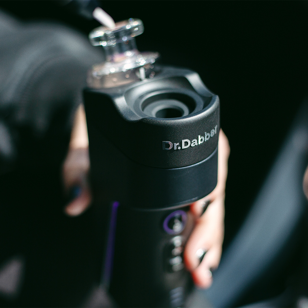 Dr. Dabber Switch GO™ eRig | Lifestyle | No Atomizer Needed